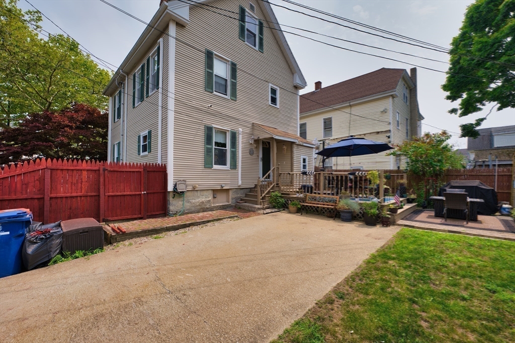 467 Brock Ave