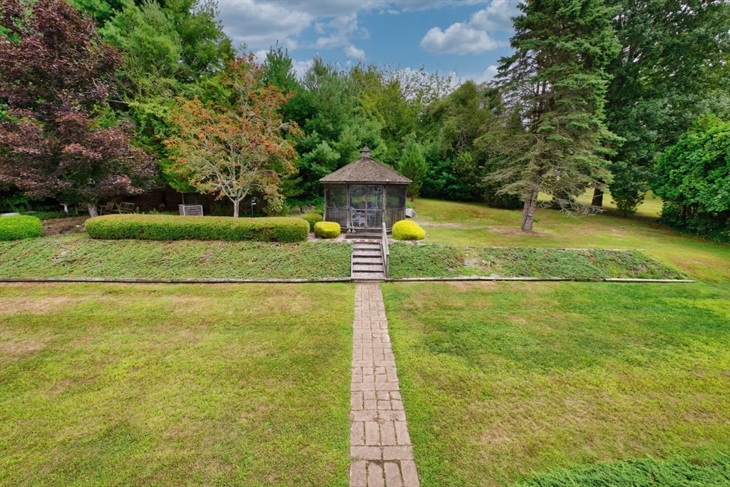 6 Crescent Dr