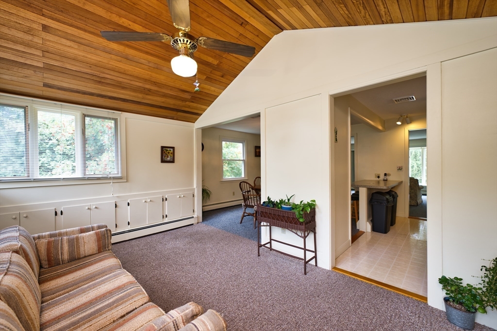 6 Crescent Dr