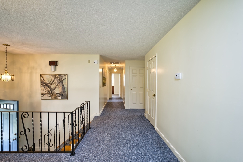 6 Crescent Dr