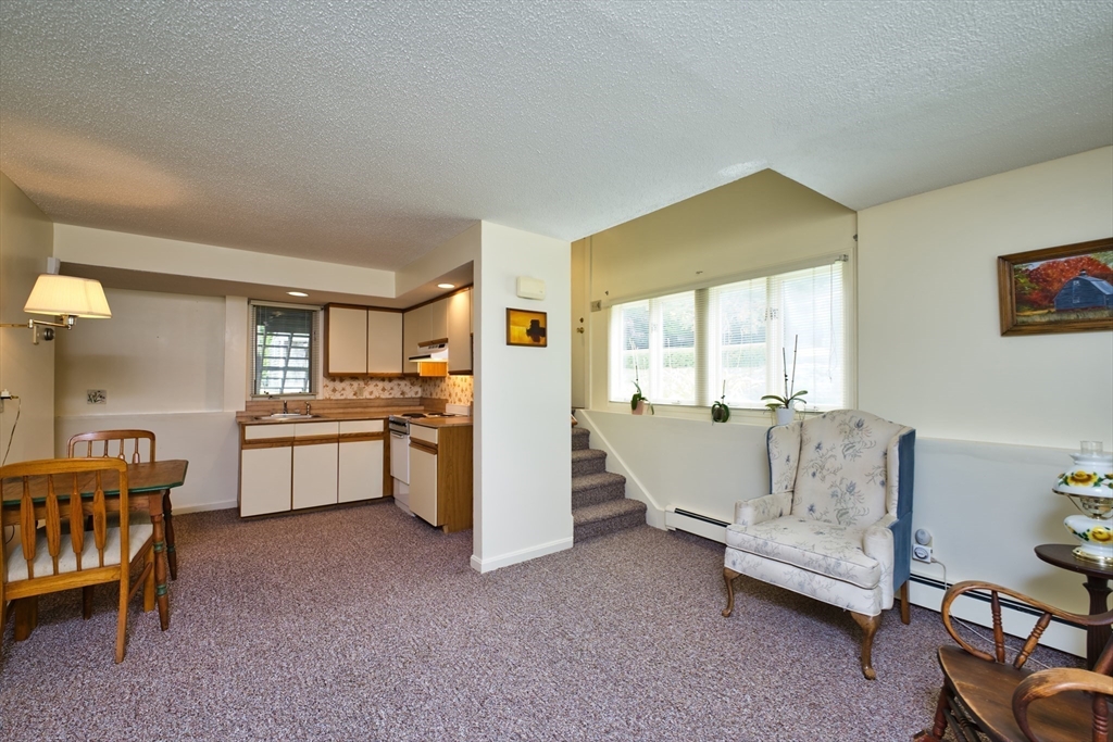 6 Crescent Dr