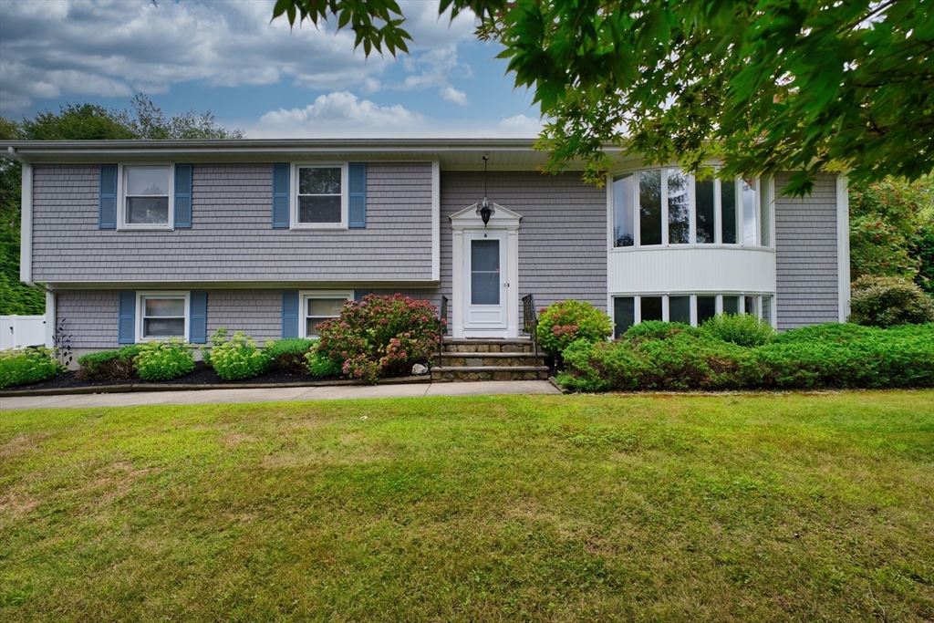 6 Crescent Dr