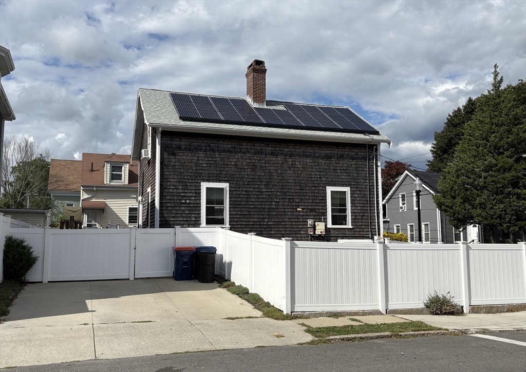 389 Cottage St