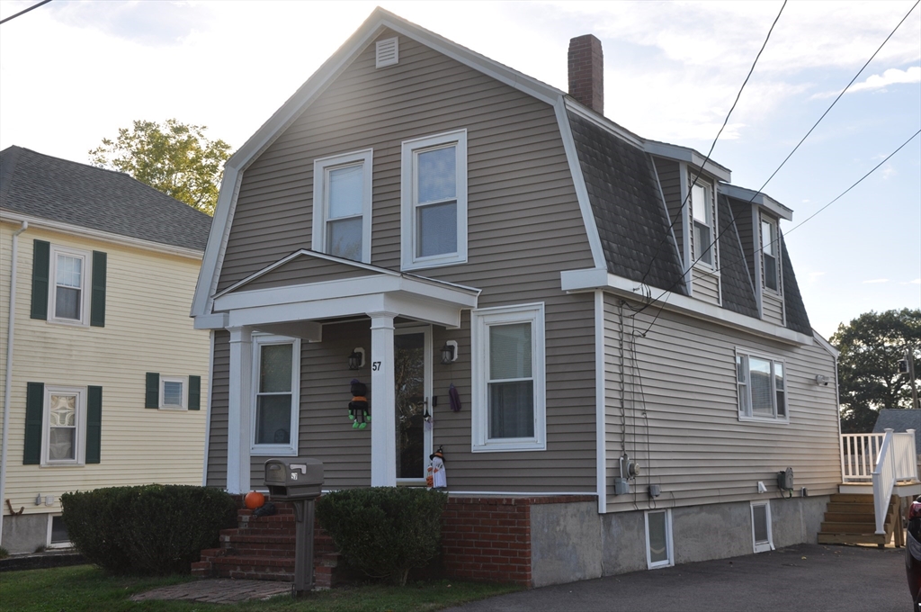 57 Crompton St