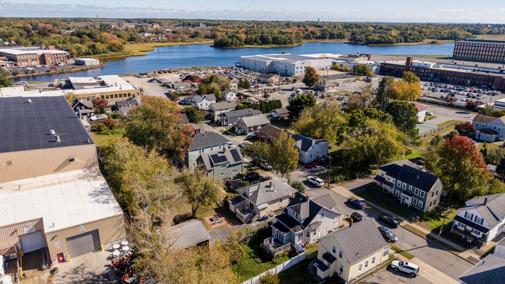81 Sylvia St, New Bedford