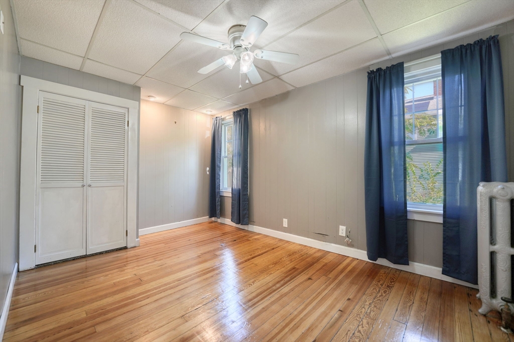 81 Sylvia St, New Bedford
