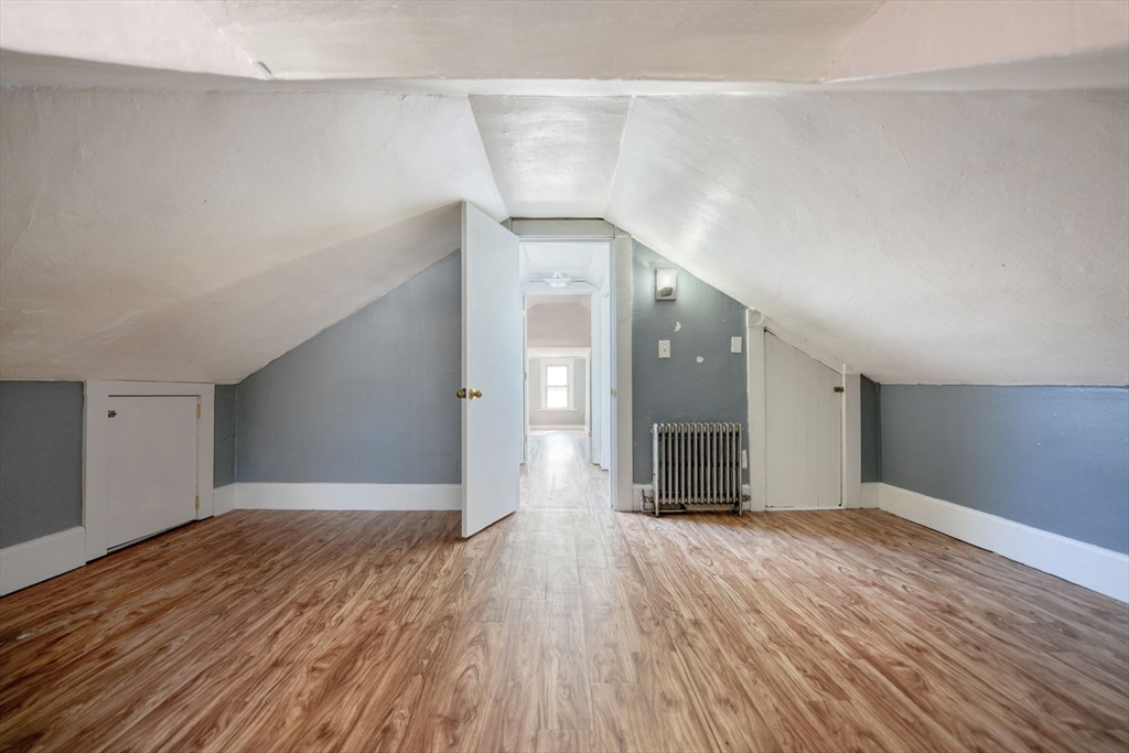 81 Sylvia St, New Bedford