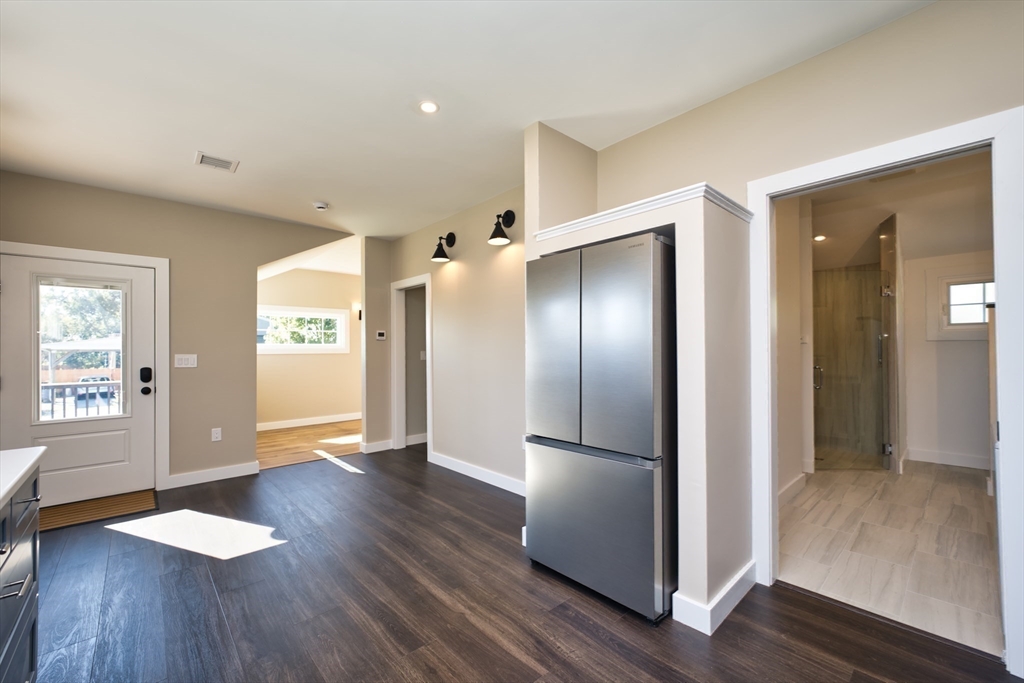 41 Point St, Fairhaven
