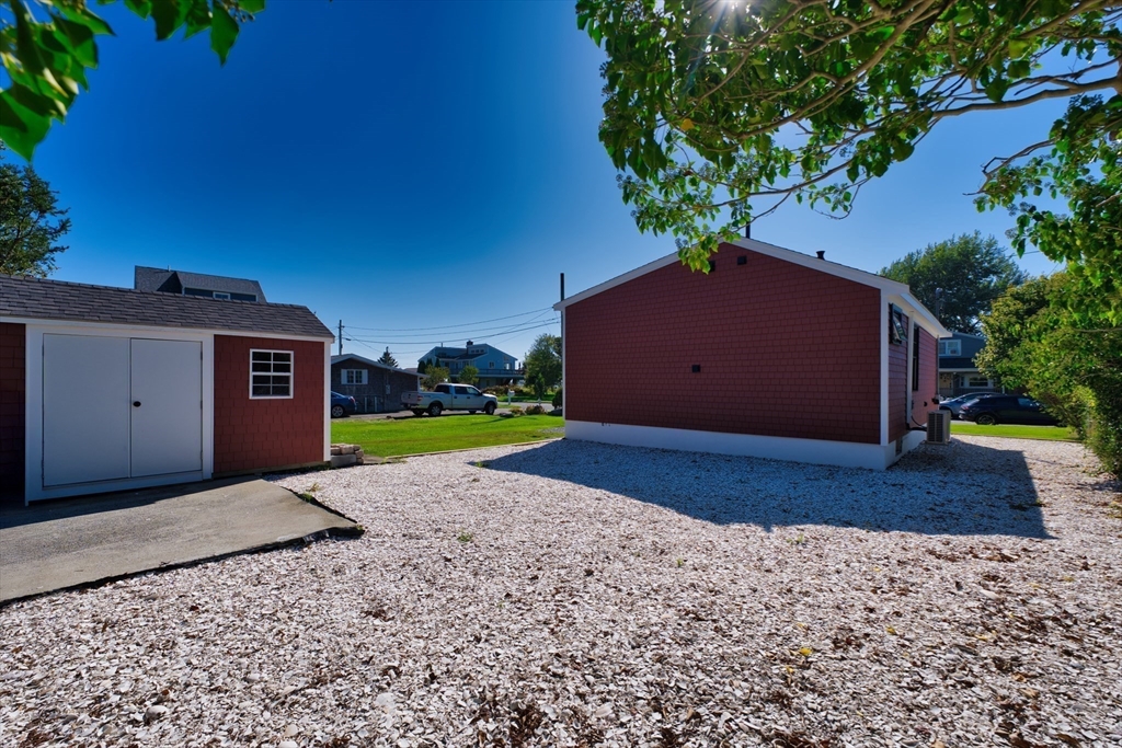 41 Point St, Fairhaven