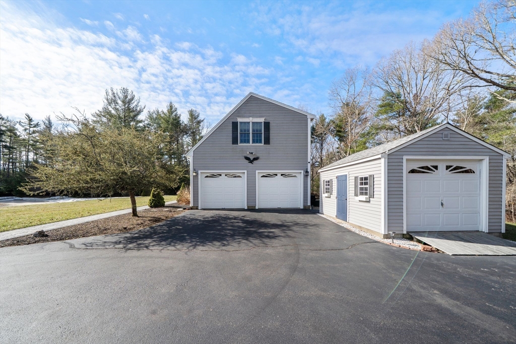 12 Thistle Lane