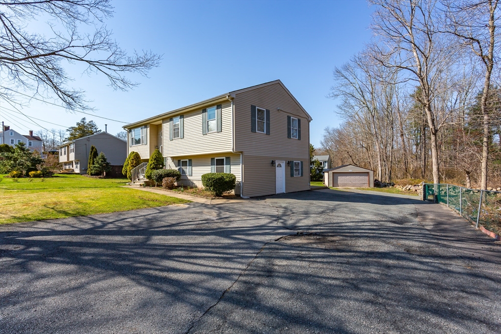 128 Old Westport Rd