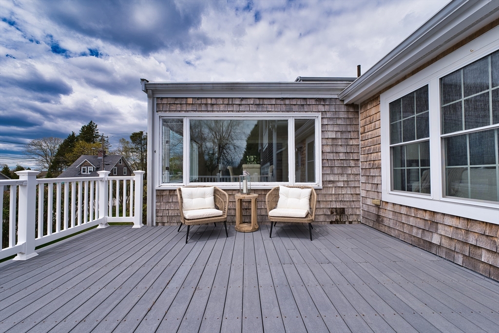 86 Shipyard Ln