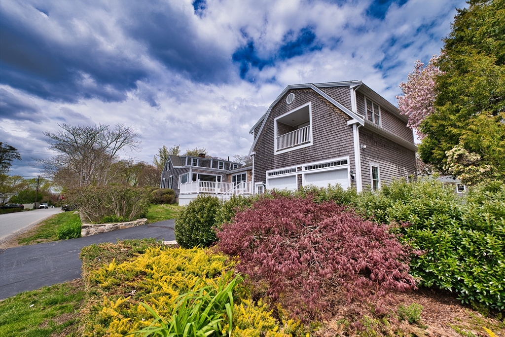 86 Shipyard Ln