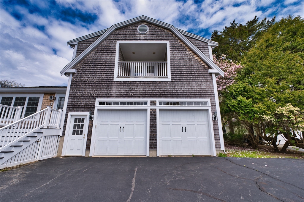 86 Shipyard Ln