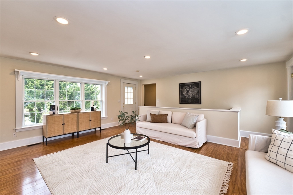 86 Shipyard Ln