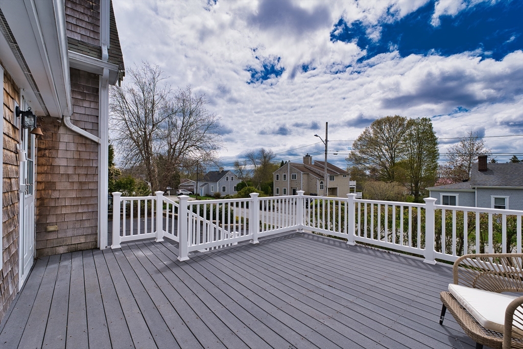 86 Shipyard Ln