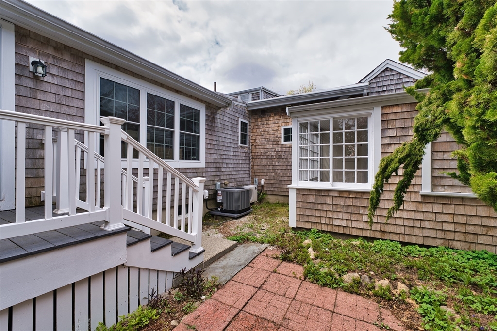 86 Shipyard Ln