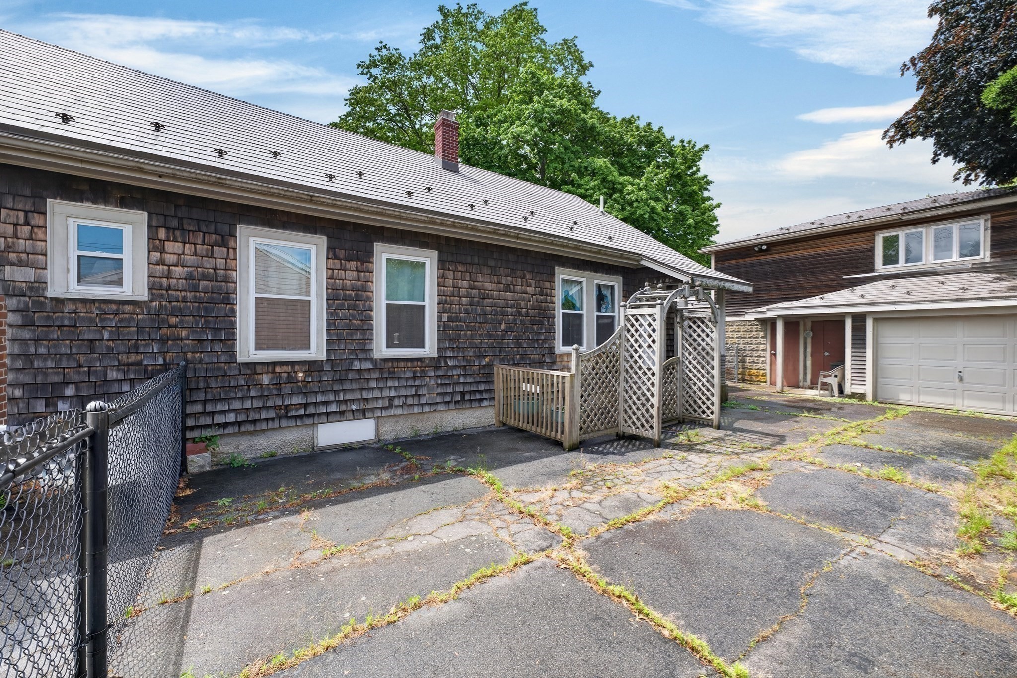 34 Bridge St