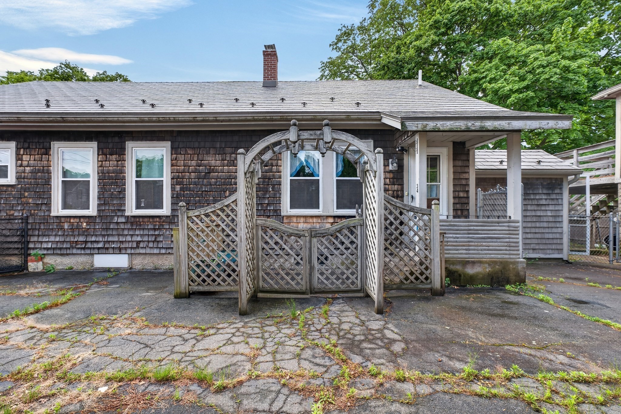34 Bridge St