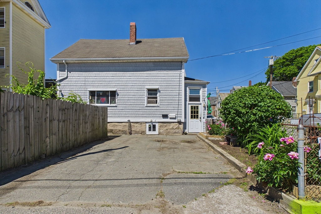 336 Davis St