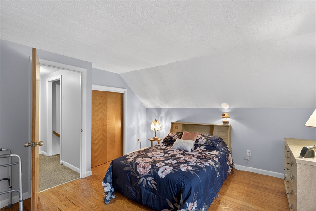 22 Myrtle Ave
