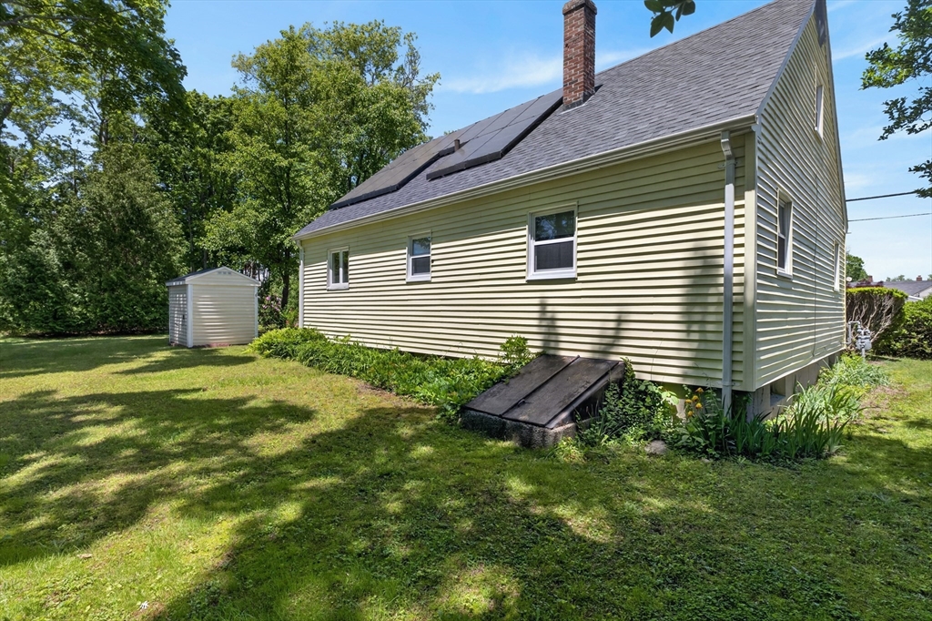 22 Myrtle Ave