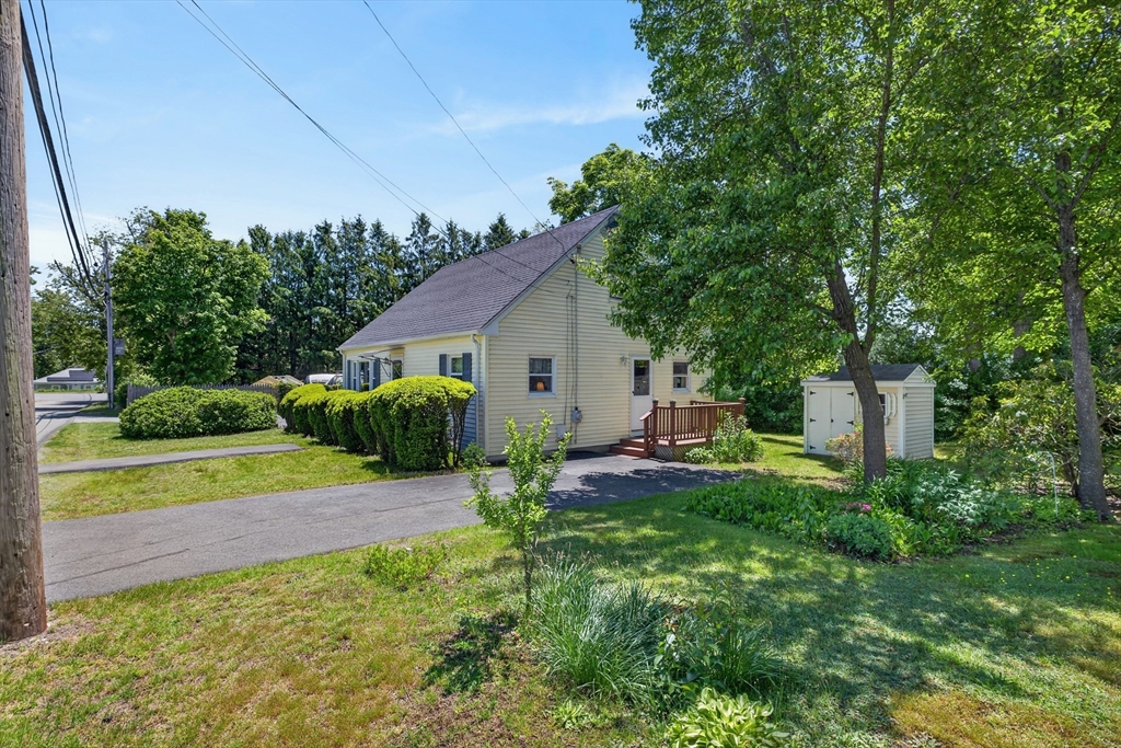 22 Myrtle Ave