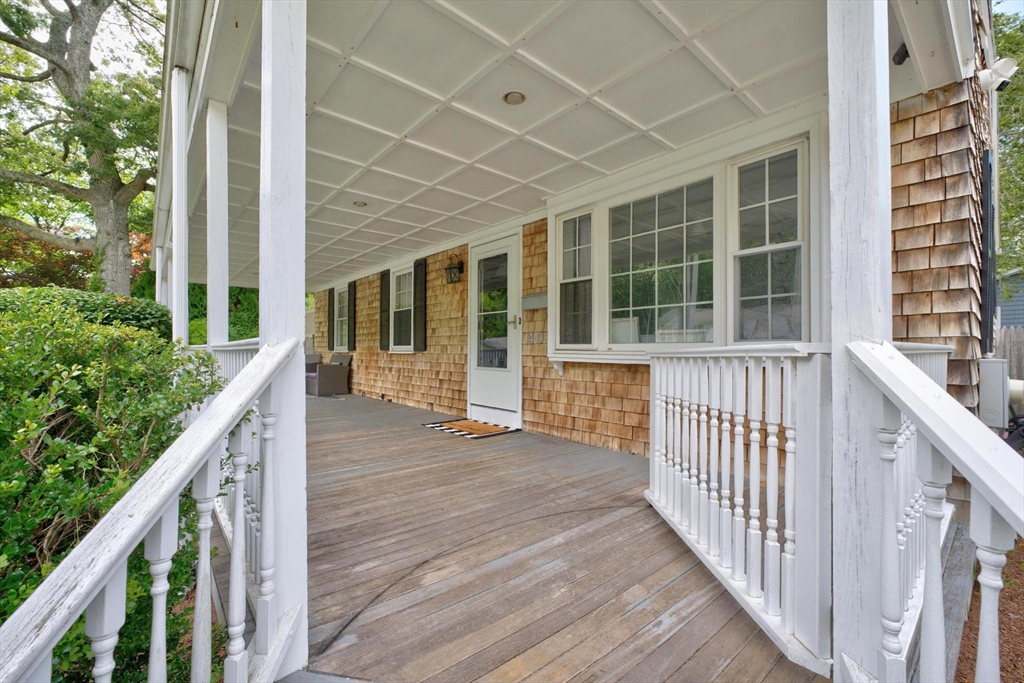 403 Valley Rd