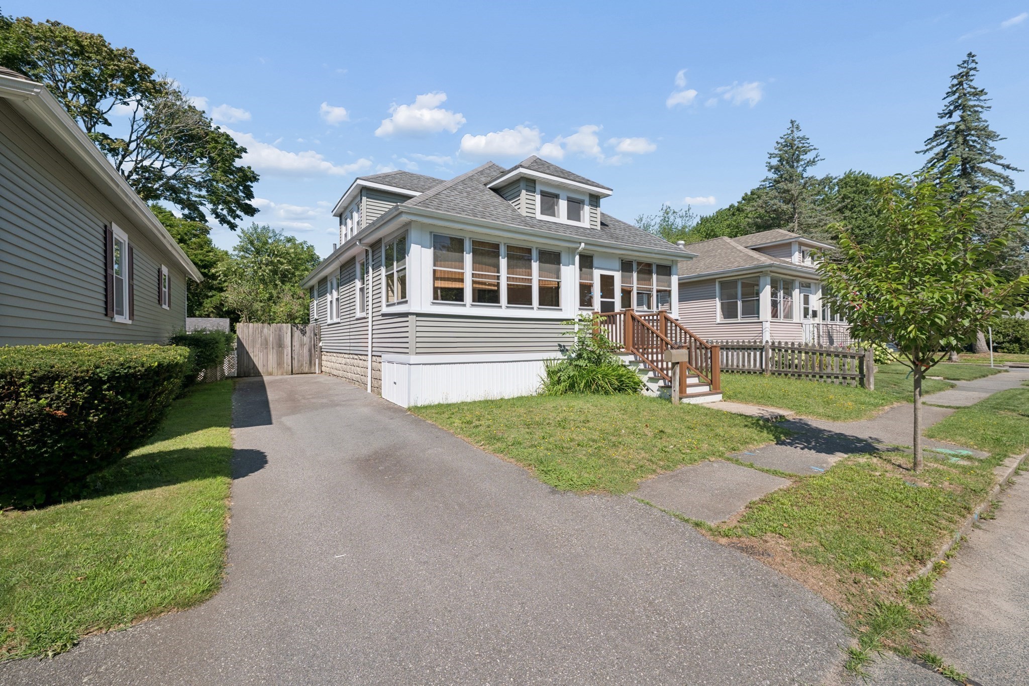 256 Green St