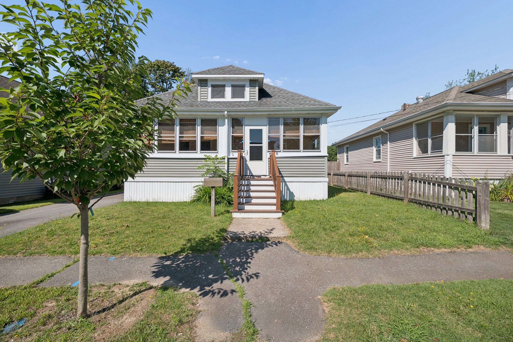 256 Green St