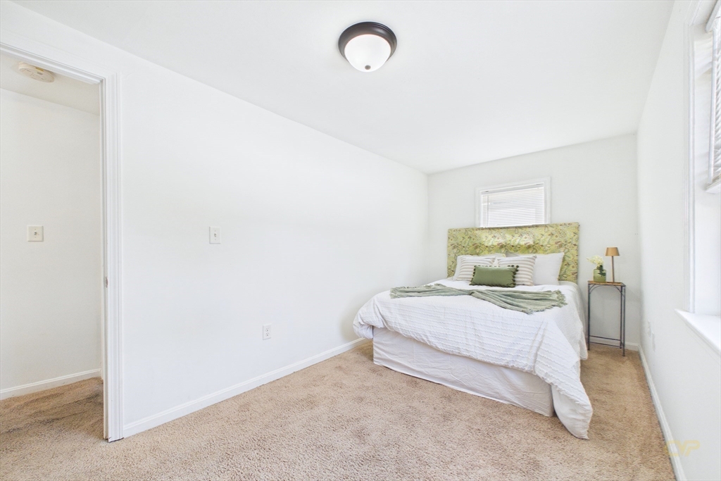 21 Golf St