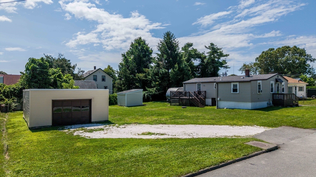 21 Golf St