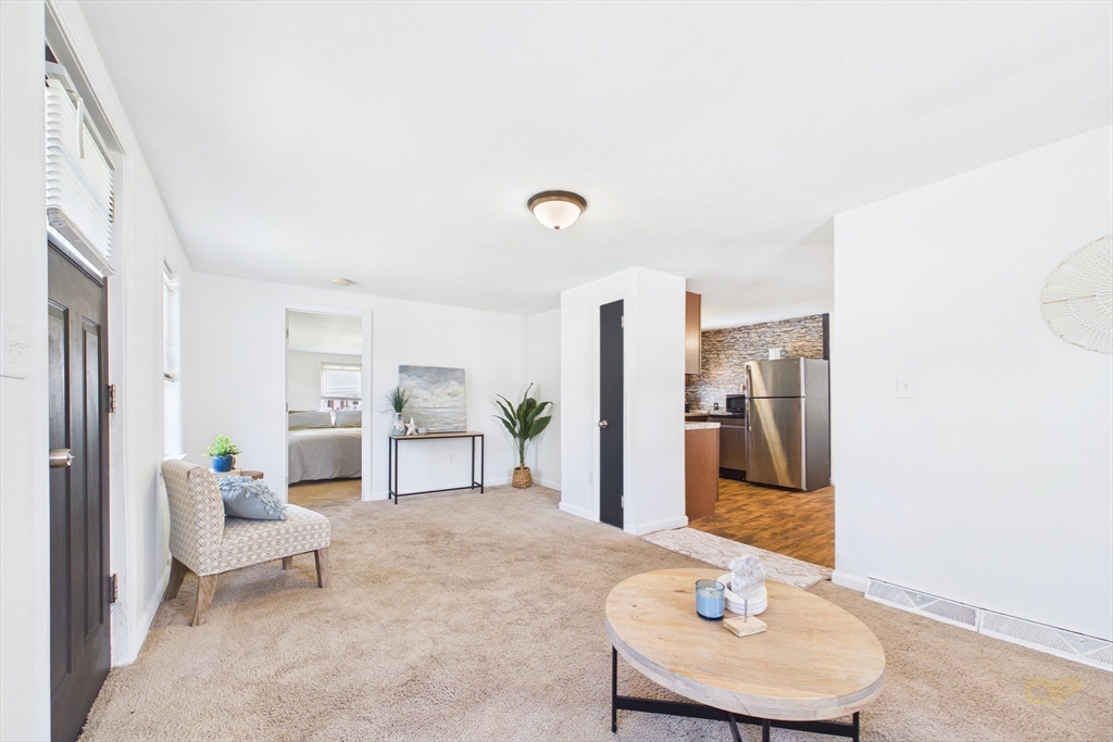 21 Golf St