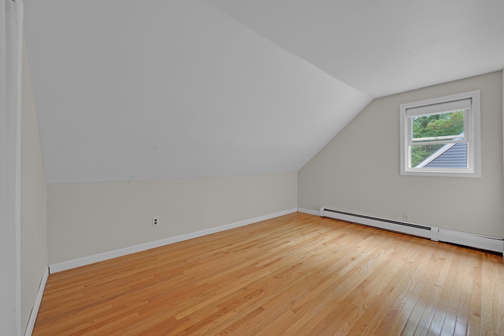 27 Redwood Dr