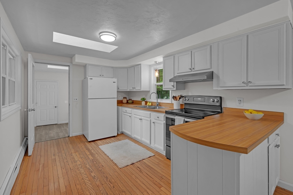 27 Redwood Dr