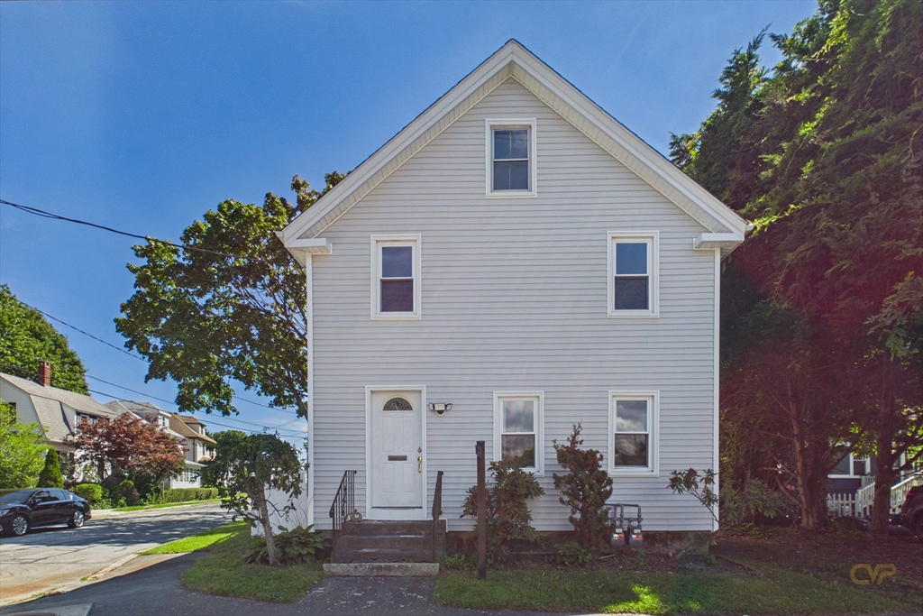 61 Bridge St