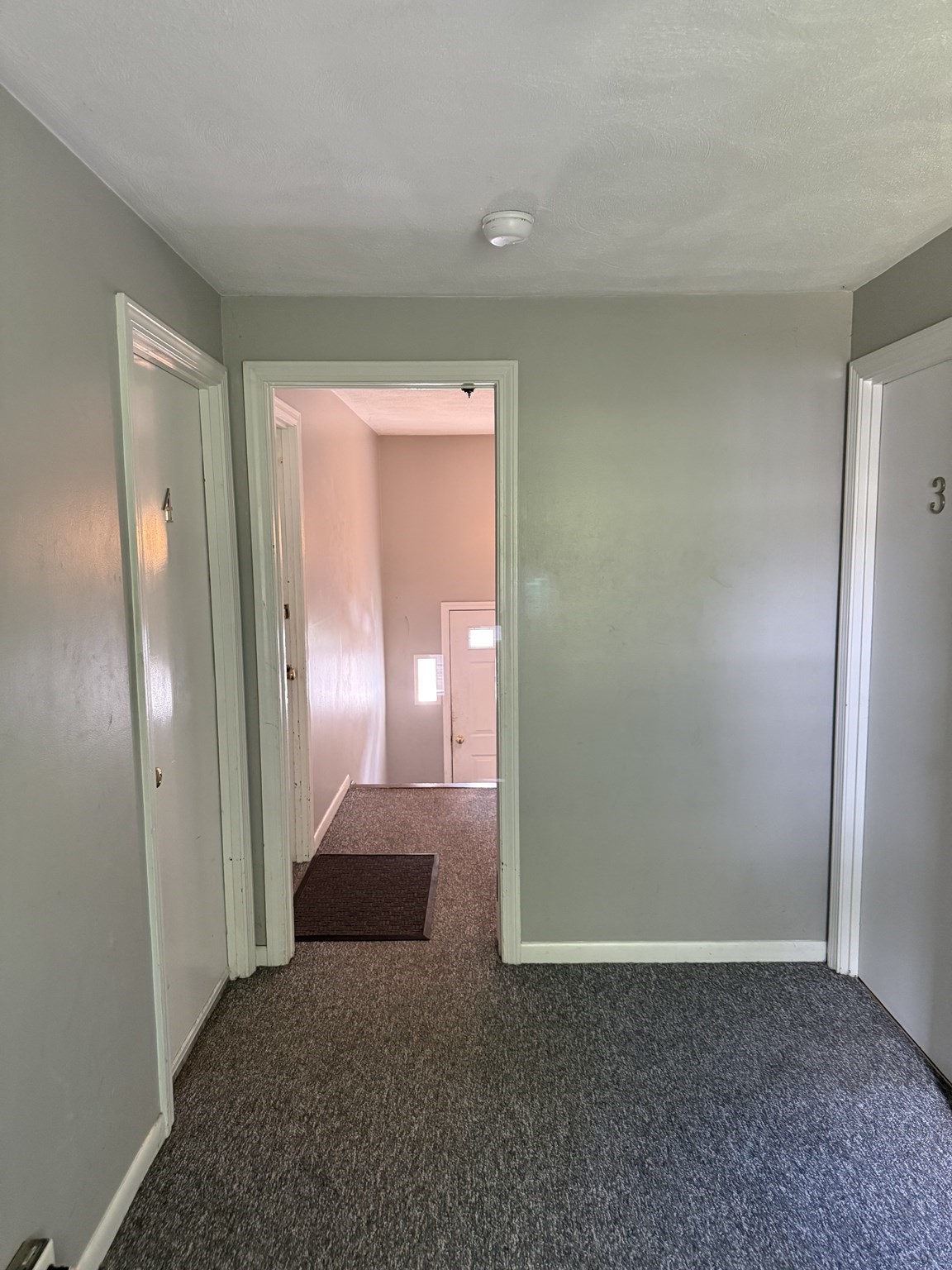 19 Anderson Ave # 3