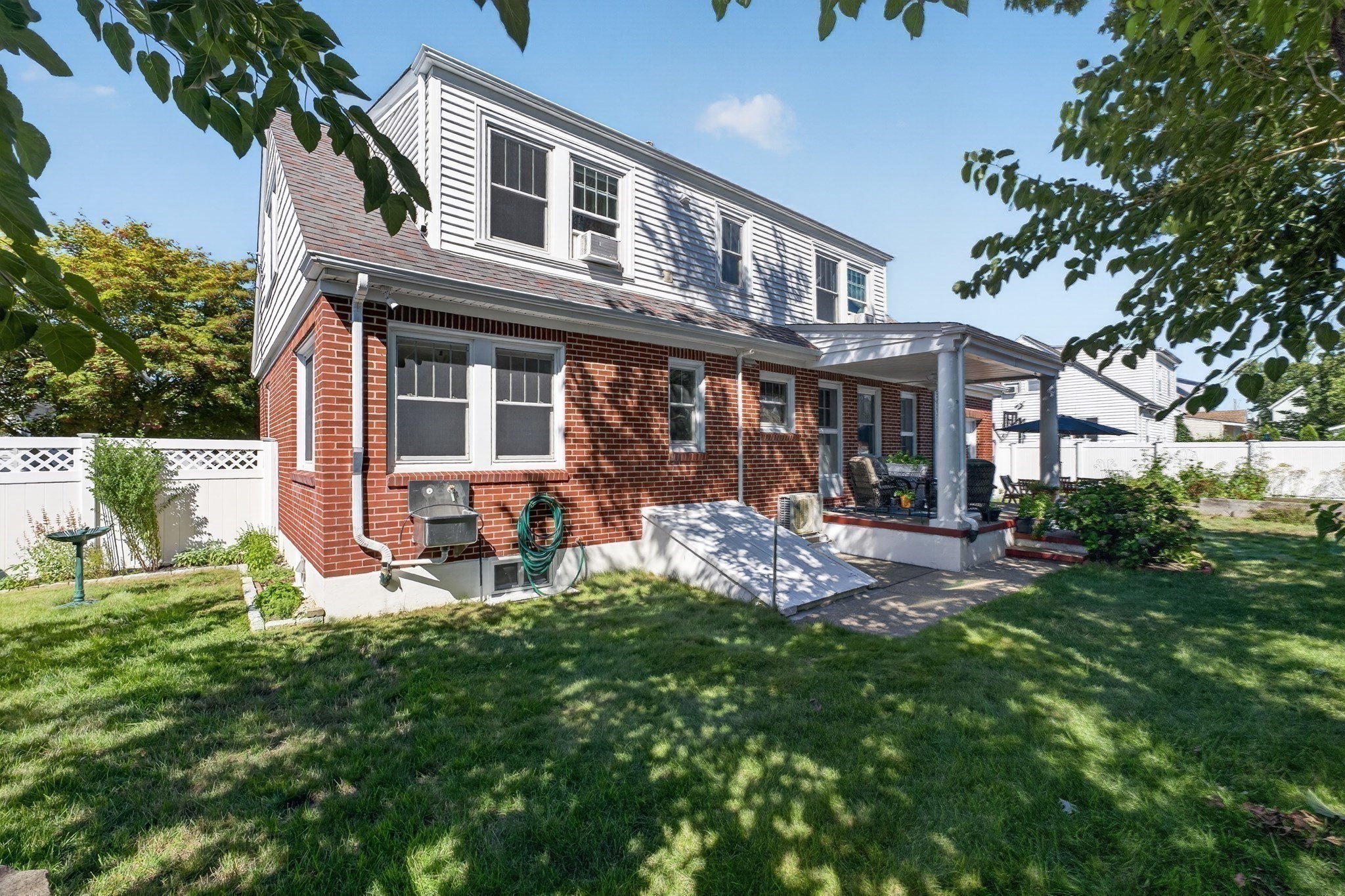 10 West St
