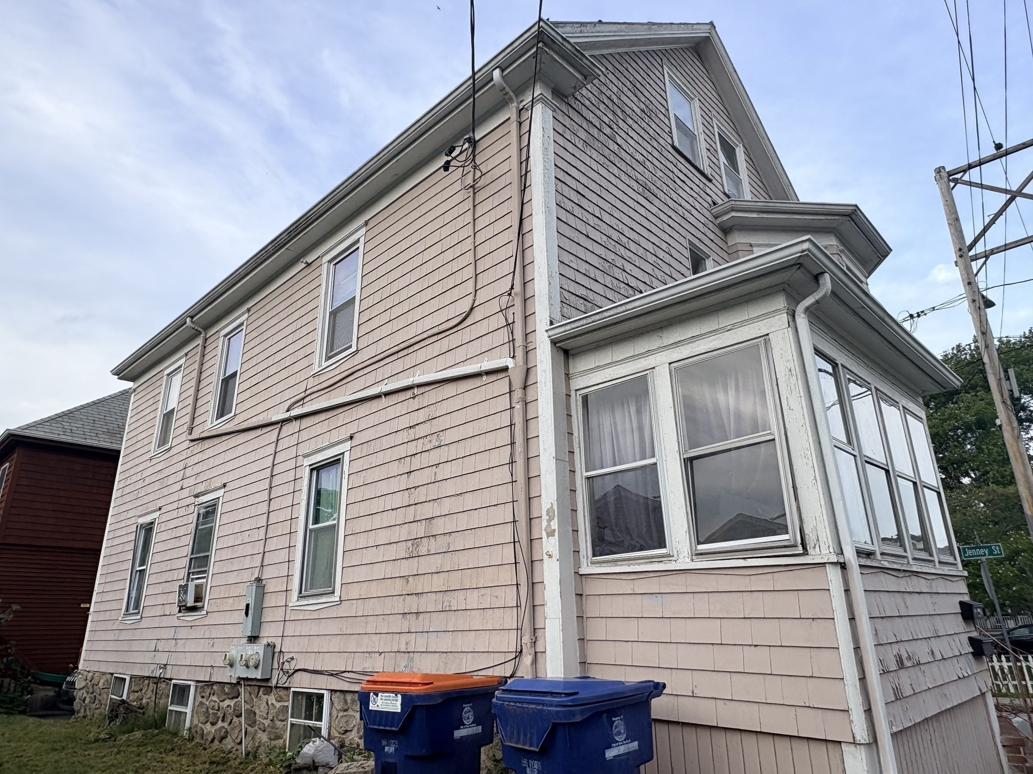 507 Elm St