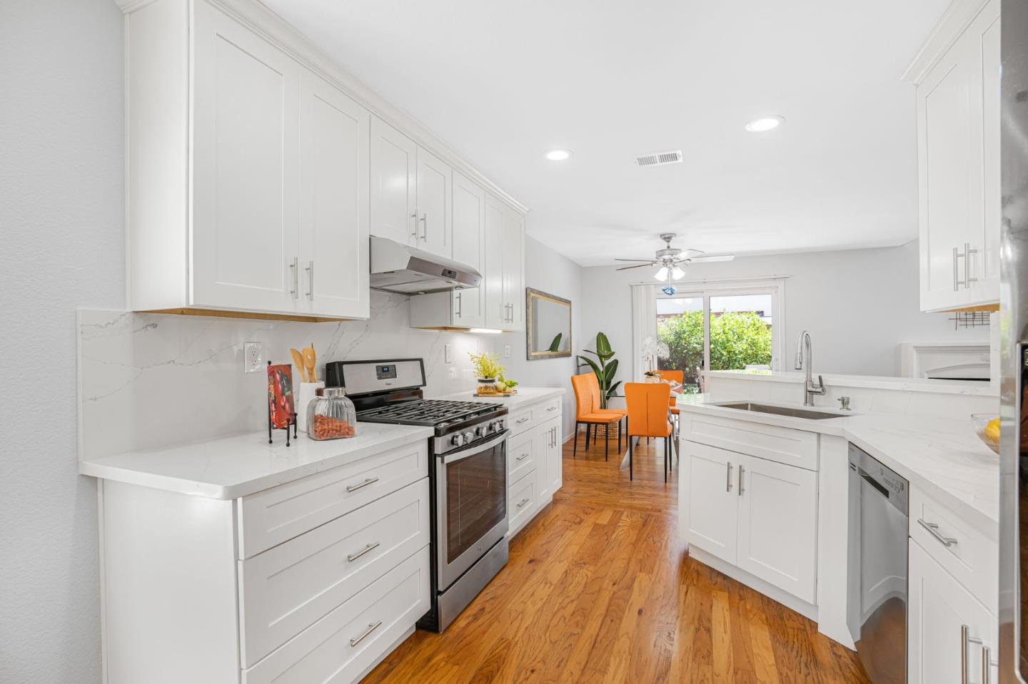 288 Woodruff WAY