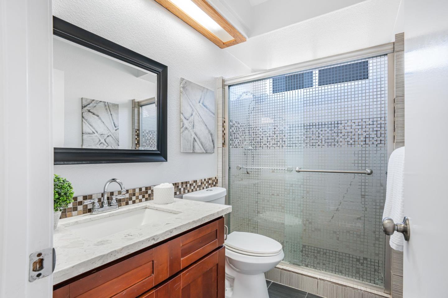 288 Woodruff WAY