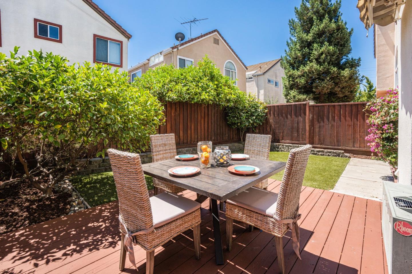 288 Woodruff WAY
