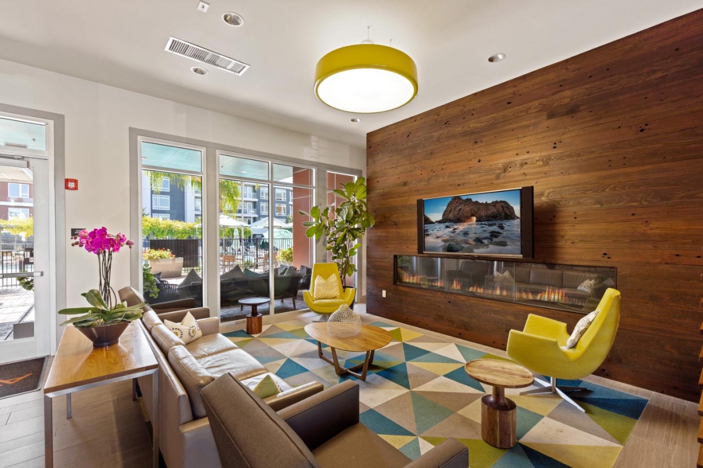 6122 Golden Vista DR