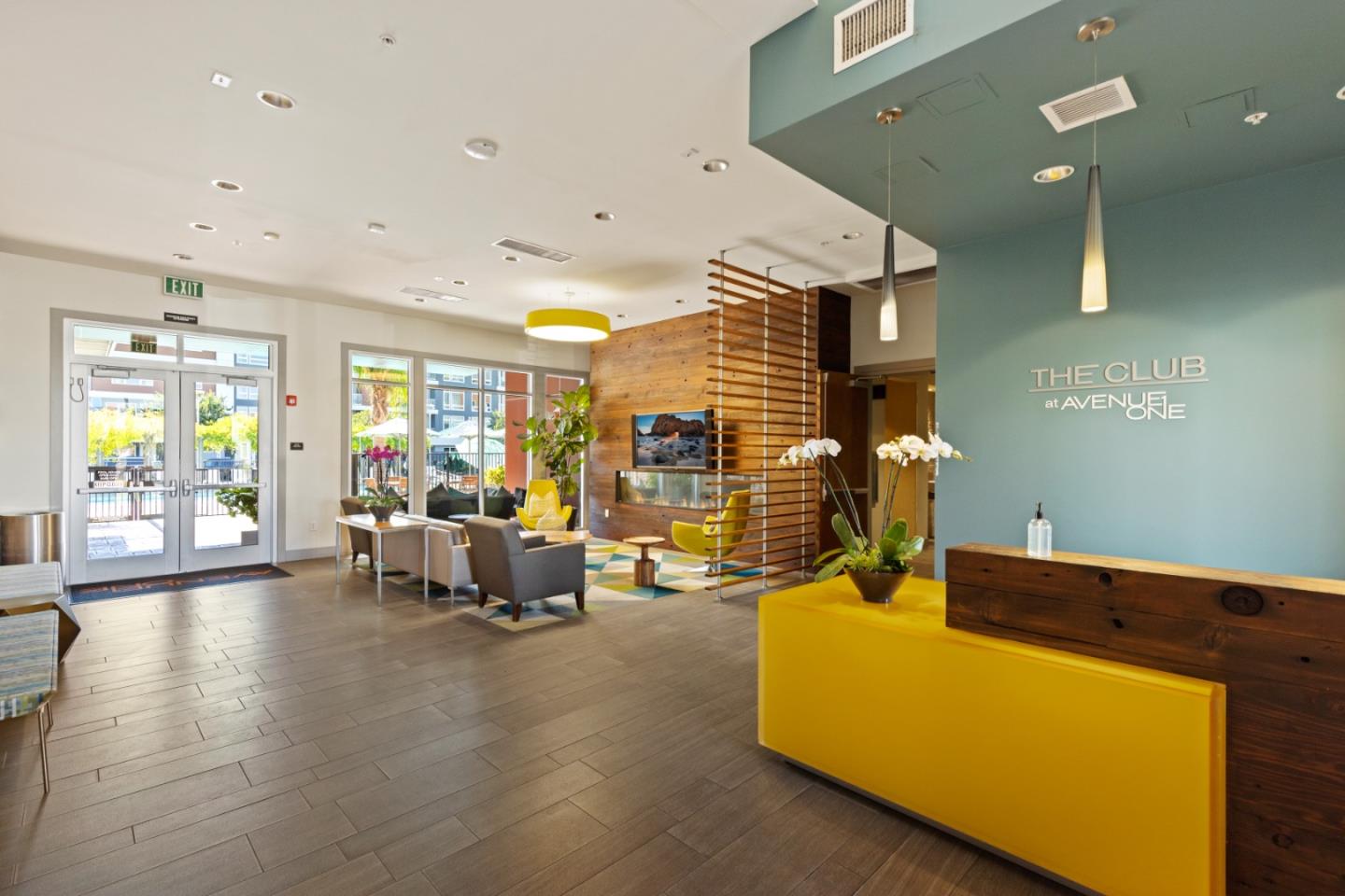 6122 Golden Vista DR