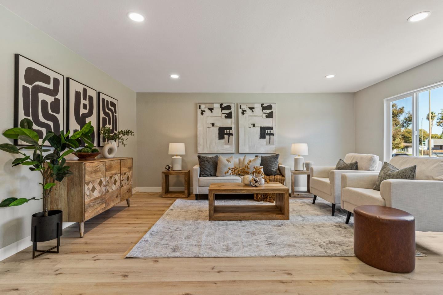 4273 Windsor Park DR