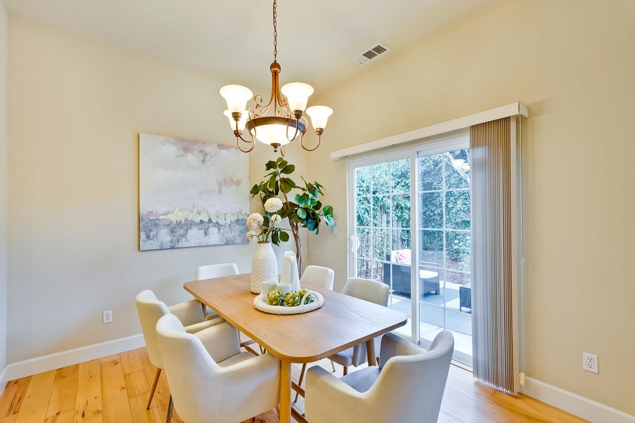 459 Norwood CIR