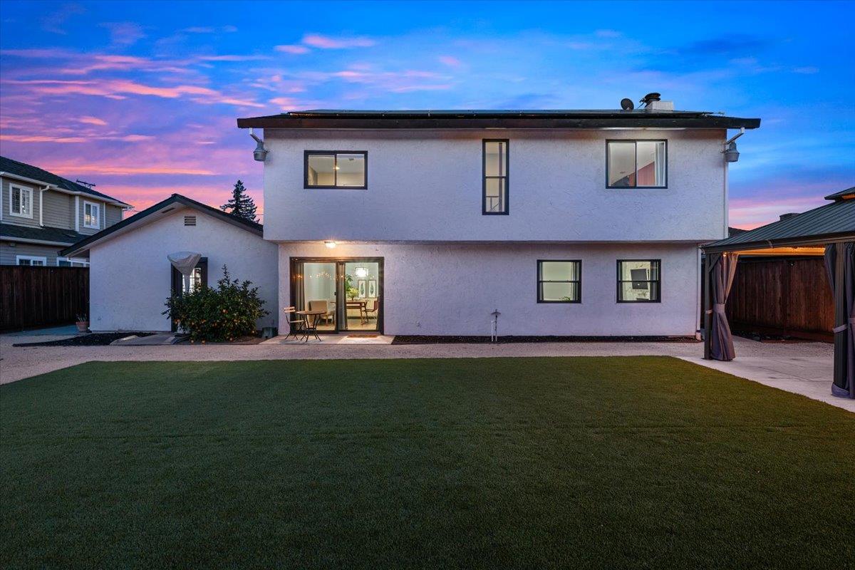 1387 Arleen AVE