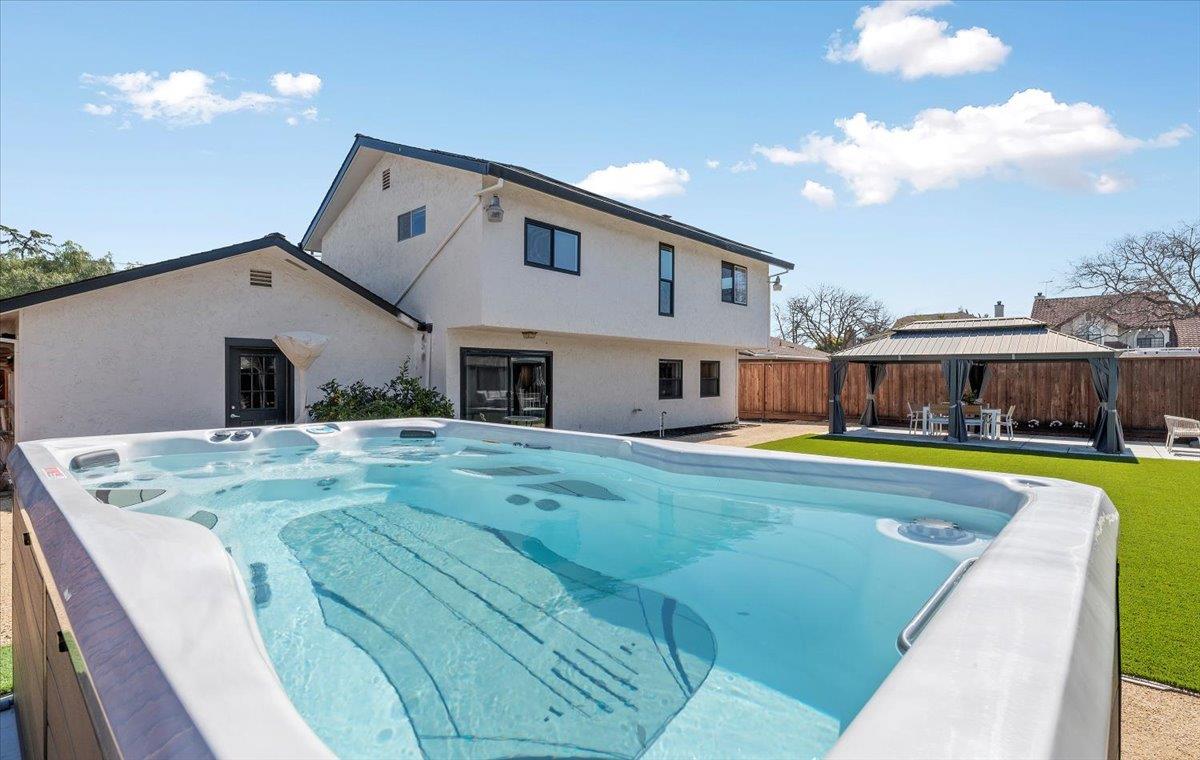 1387 Arleen AVE