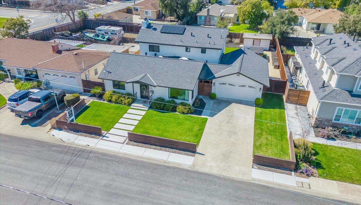 1387 Arleen AVE