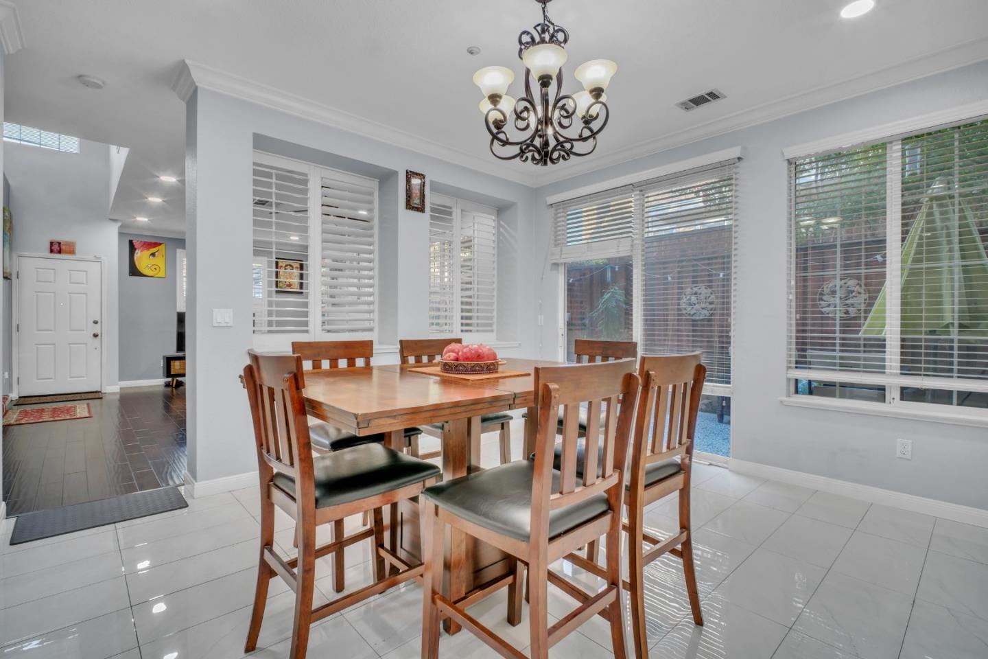 10882 Glengarry Lane